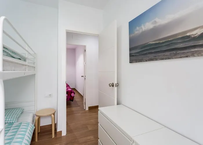 Viento De Corredera Apartment *